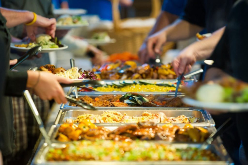 Warum hat ein Buffet-Restaurant keine Angst davor, dass die Gäste zu viel essen?