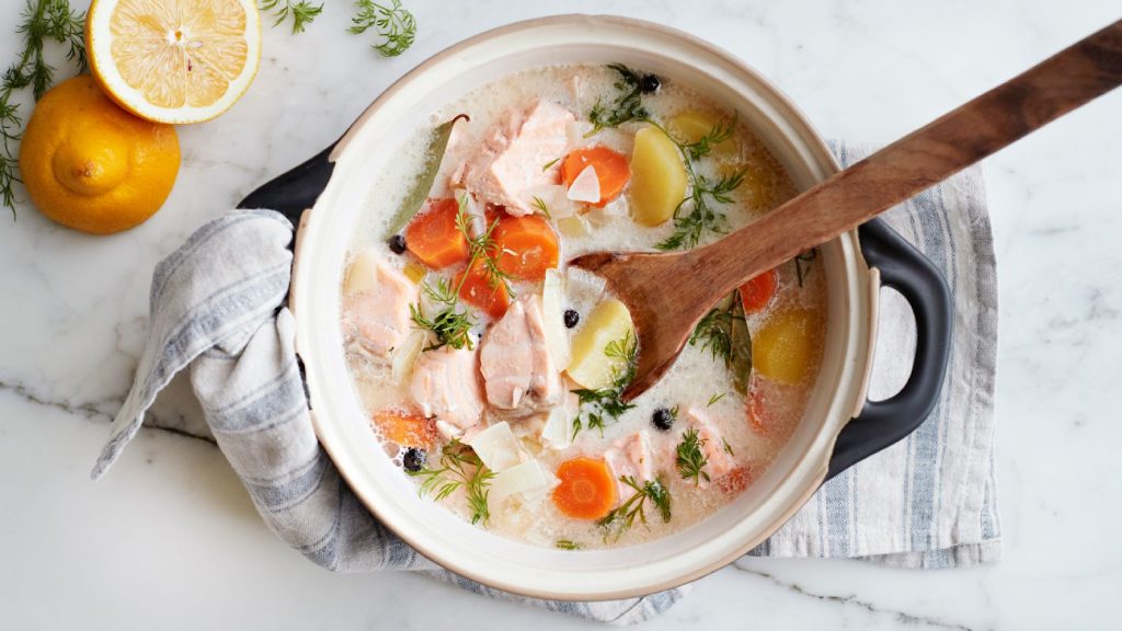 Ich koche diese Suppe öfter als Brühe. Sie schmeckt der ganzen Familie
