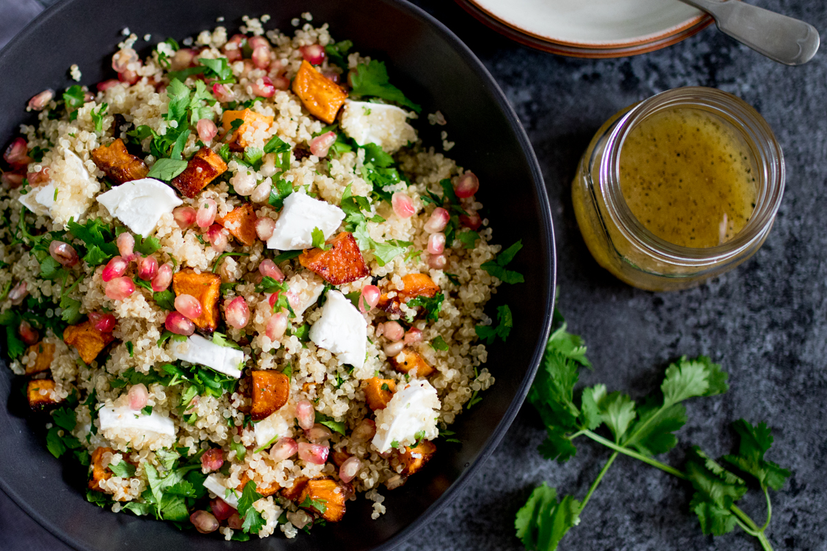 Quinoa-Salat: ein gesundes und einfaches Rezept, das Sie immer wieder zubereiten werden