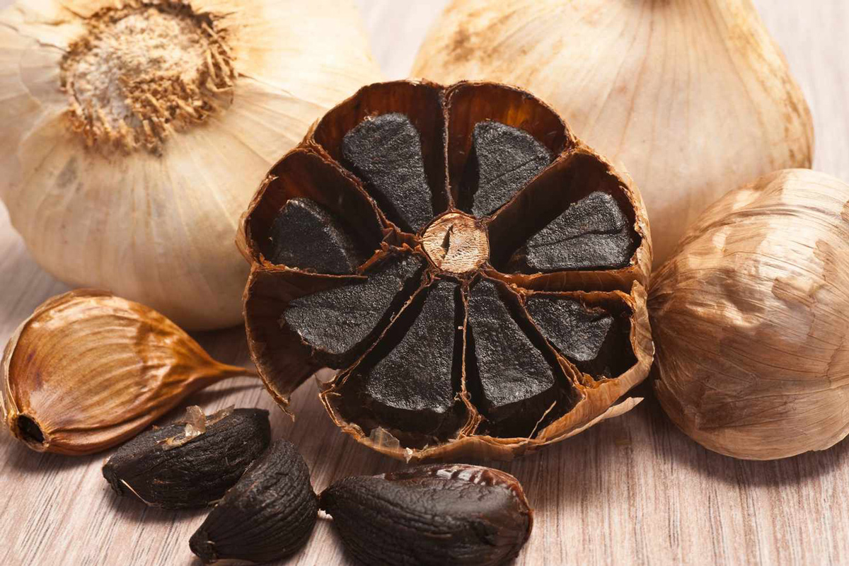 Schwarzer Knoblauch
