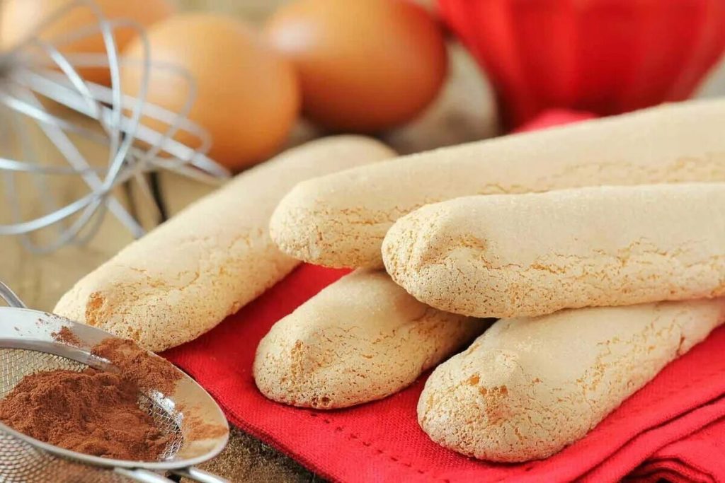 Herbstliches Tiramisu mit Äpfeln und Quark: ein süßer Genuss zum Dessert