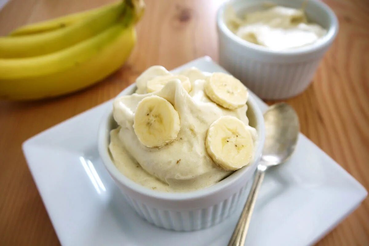 Eiscreme aus Kondensmilch: das schnellste und cremigste Rezept, für das Sie keine Eismaschine benötigen