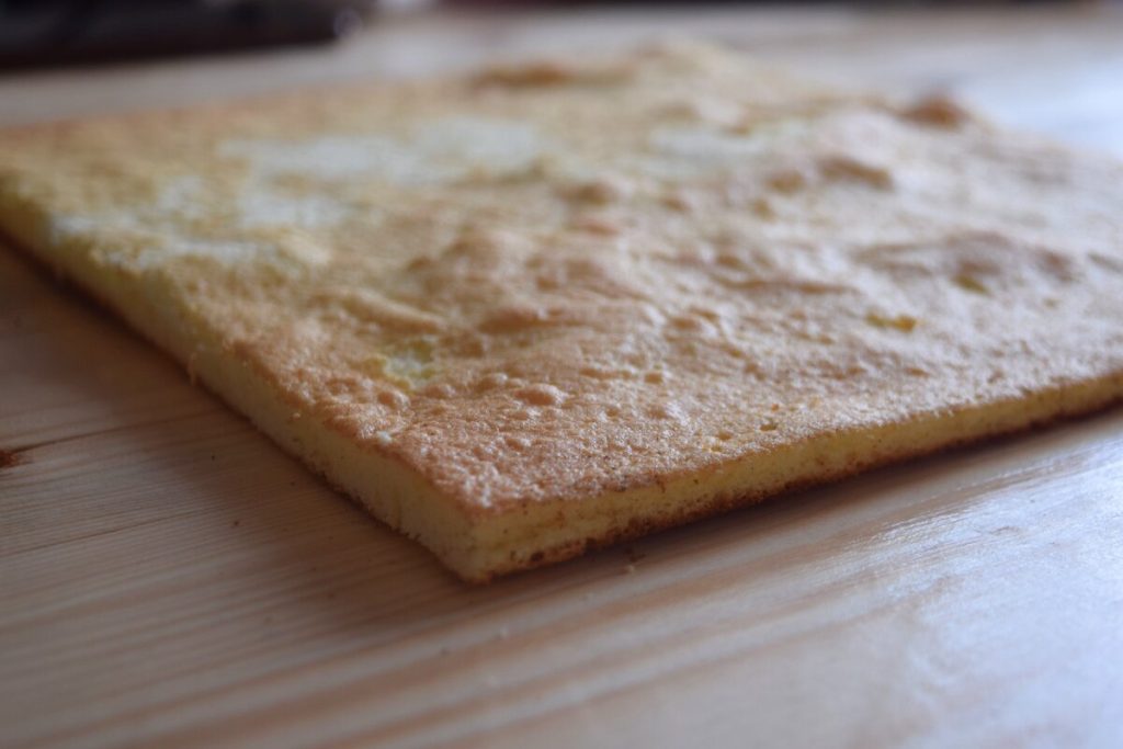 Fluffig, zart und mit Zimtgeschmack. Apfelroulade – ein Dessert, das immer Eindruck macht