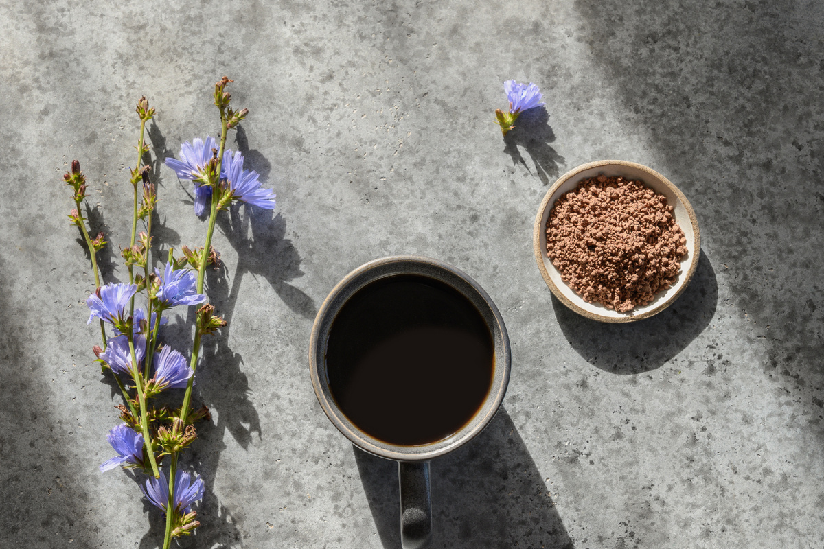 Die gesündesten Menschen fügen es anstelle von Milch in ihren Kaffee. Ein Teelöffel reicht aus