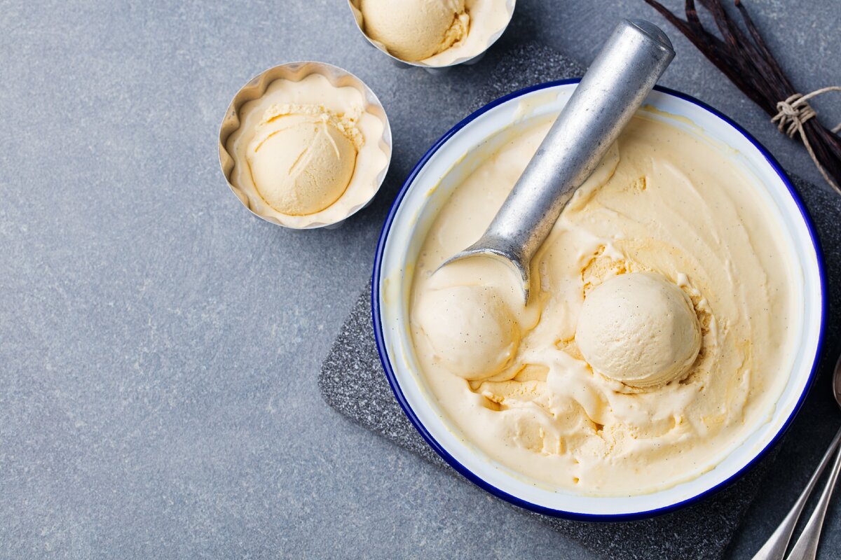 Eiscreme aus Kondensmilch: das schnellste und cremigste Rezept, für das Sie keine Eismaschine benötigen