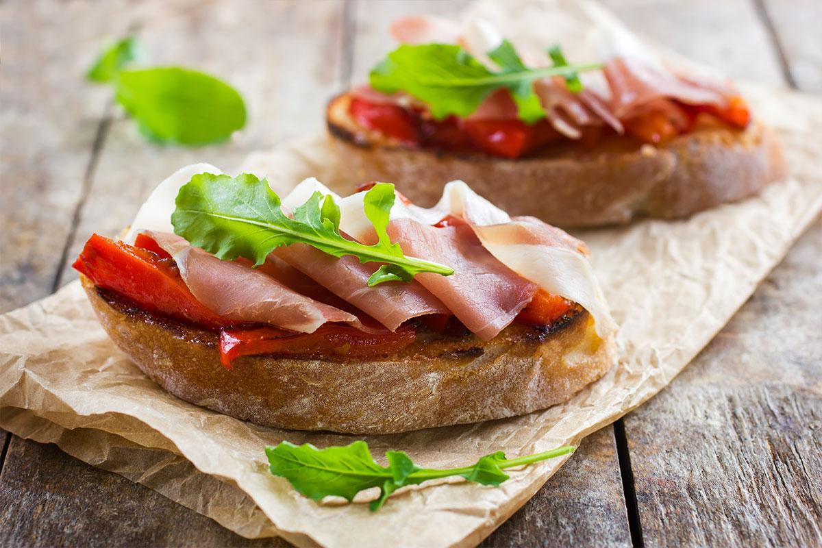 Deutscher Experte für Ernährung und Diätetik: „Wenn Sie Obst zum Frühstück essen, sollten Sie viel Schinken auf Ihren Toast streichen.“