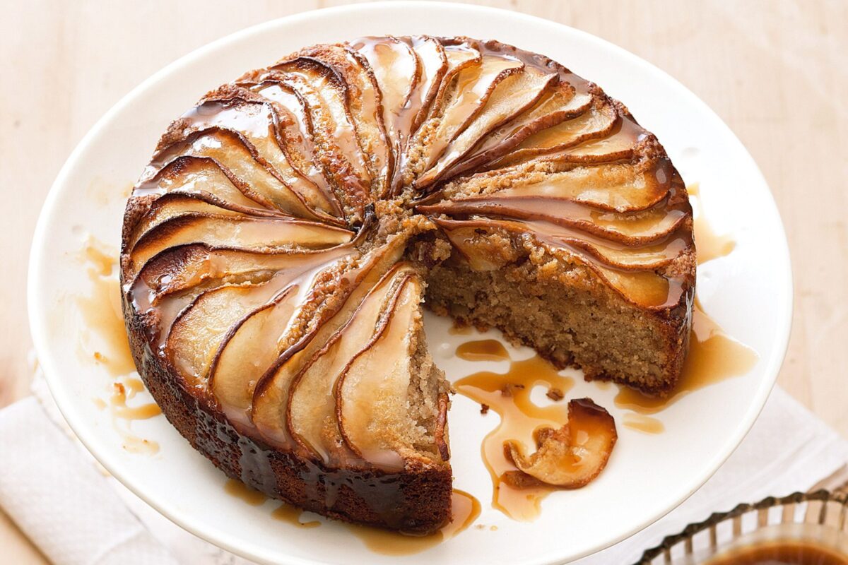 Überraschen Sie Ihre Lieben mit einem herbstlichen Cheesecake. Die Früchte darin sind einfach köstlich