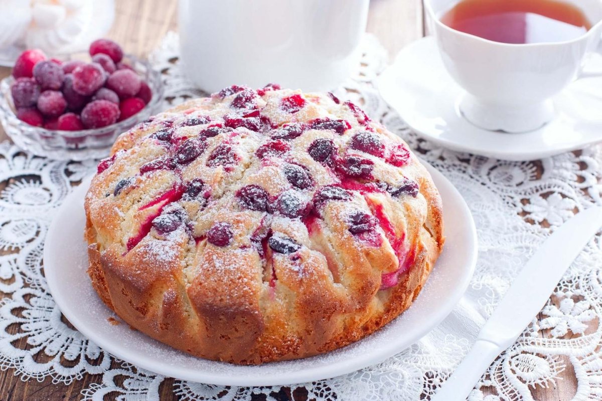 Wenn unerwartete Gäste anrufen, weiß ich sofort, was ich zubereiten soll. Dieser Kuchen ist im Handumdrehen fertig