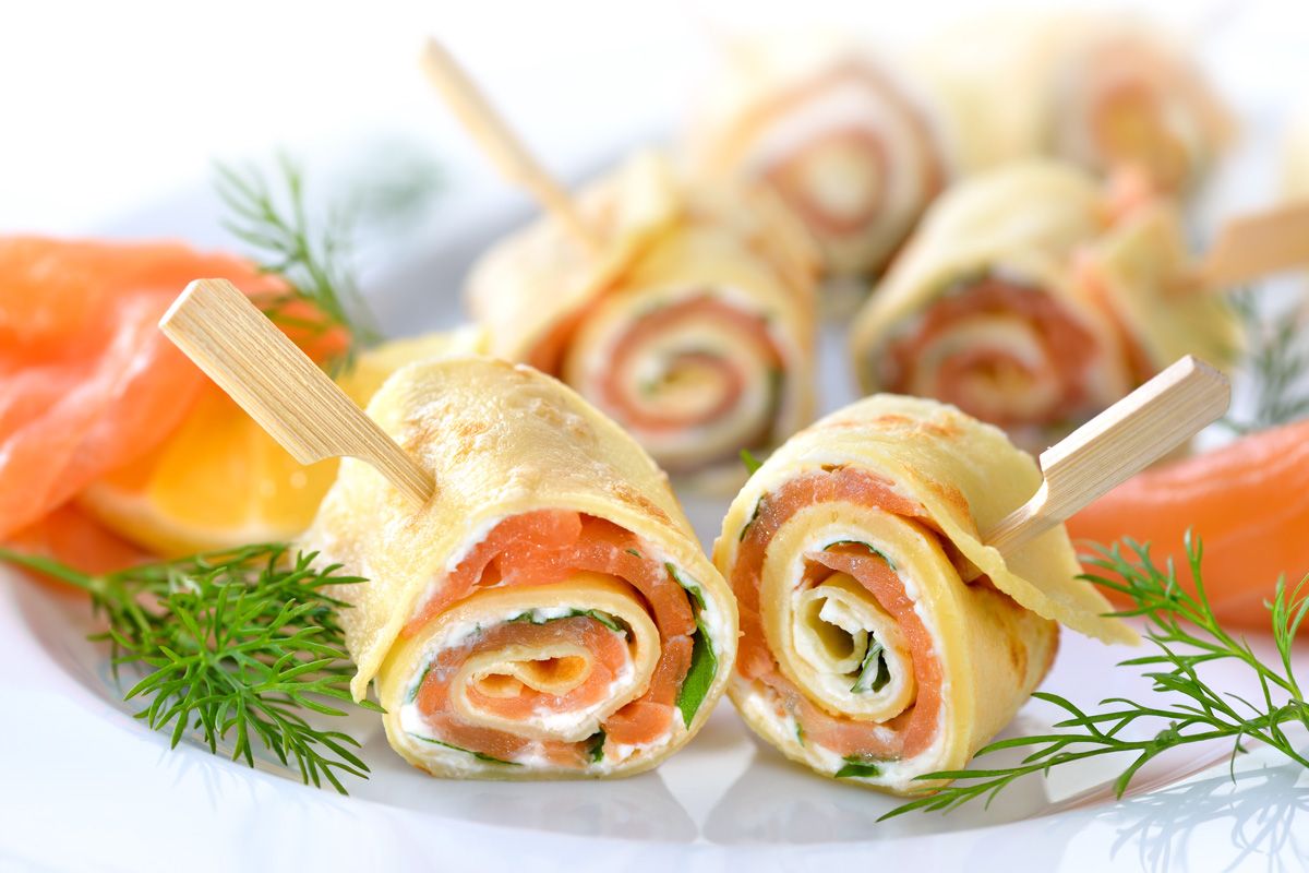 Tortilla-Röllchen mit Lachs und Frischkäse