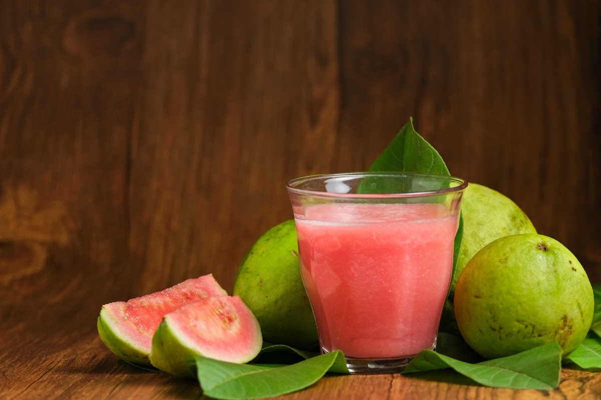 Sie wird auch als Apfel der Tropen bezeichnet. Sie duftet nach Muskatnuss und hebt die Stimmung