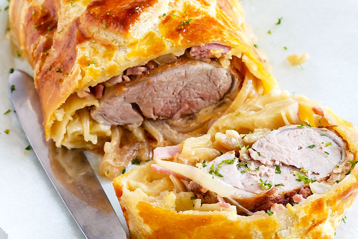 Schweinefilet in Kruste für ein festliches Abendessen: Ich habe einen hervorragenden Eindruck hinterlassen, ohne viel Geld auszugeben, und die Gäste haben alles bis auf den letzten Krümel aufgegessen.