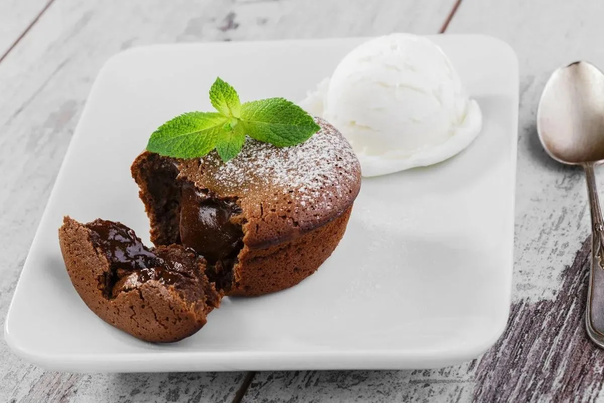 Kuchen mit heißem Herzen | Im Winter esse ich ihn jede Woche | Ich lege ihn nicht einmal in den Gefrierschrank