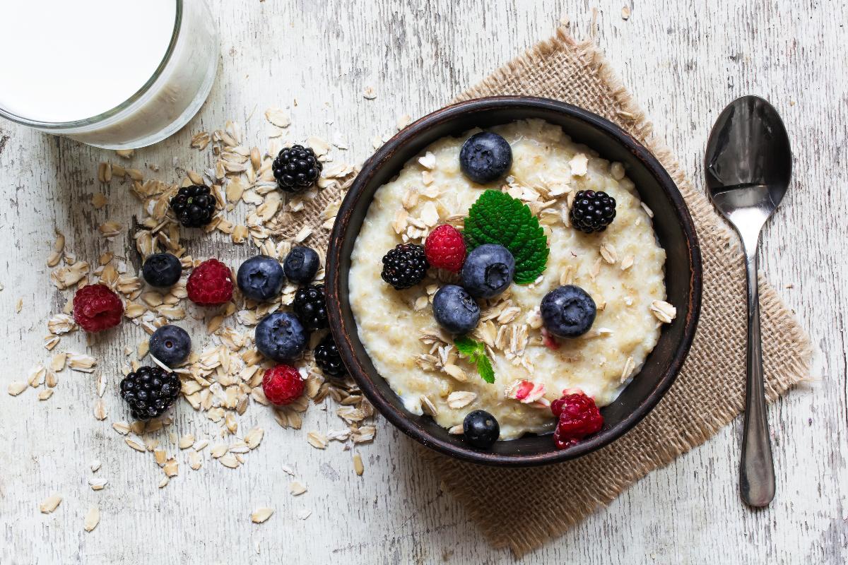 Beschleunigen Sie Ihren Stoffwechsel! Bereiten Sie in 10 Minuten einen natürlichen Proteinbrei zu