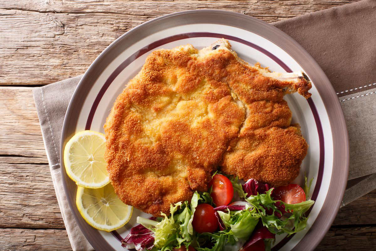 Für Anfänger: Wie man gefüllte Schnitzel aus Rindfleisch ohne Paniermehl zubereitet