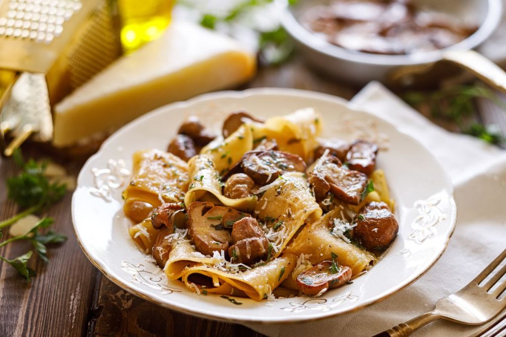 Pappardelle mit Steinpilzen (cremig)