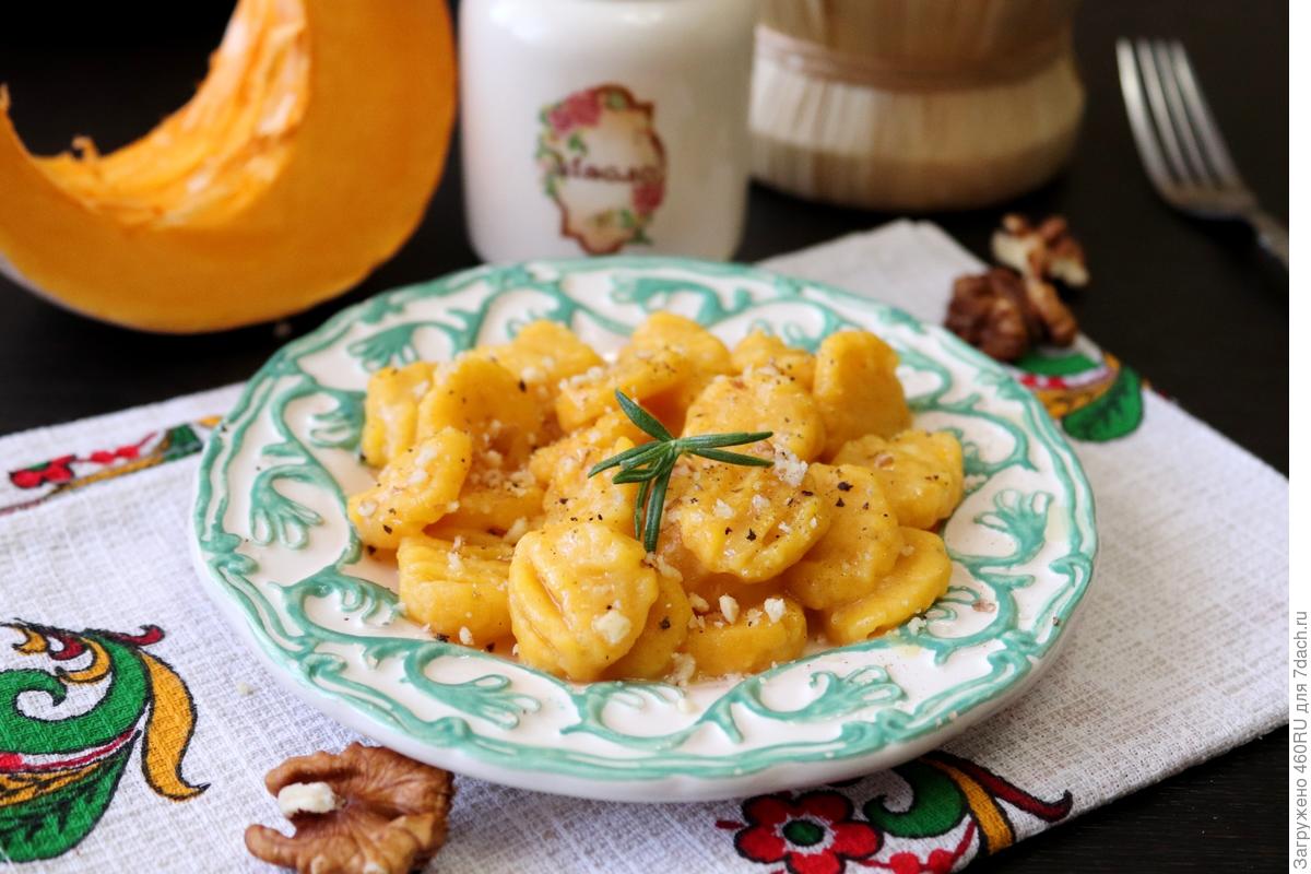 Weiche Klöße aus Herbstfrüchten. Jeder Bissen ist ein himmlischer Genuss