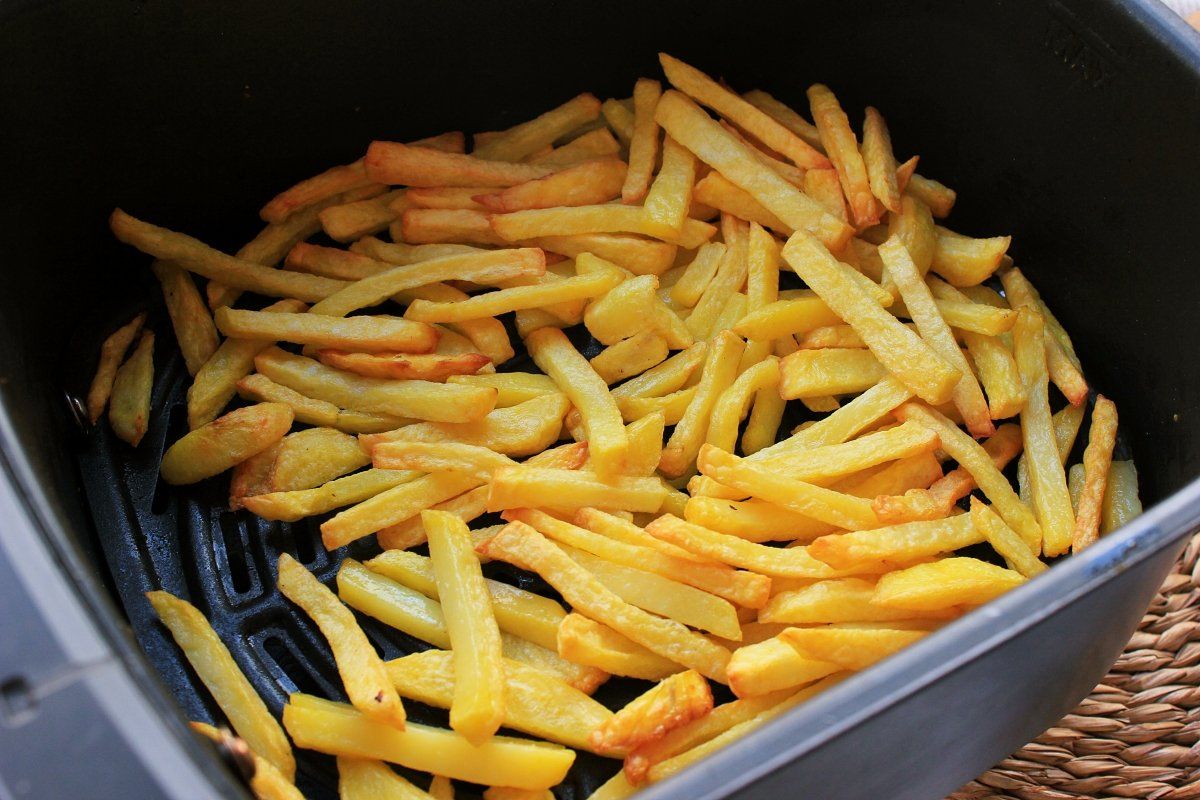 Perfekte Pommes frites sind einfacher als Sie denken: Verwenden Sie den Airfryer