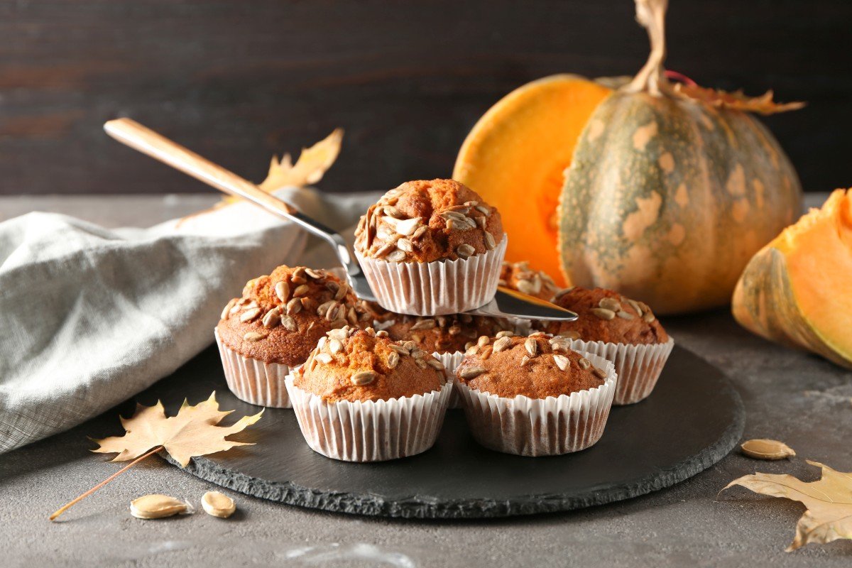 Kürbis-Muffins nach einem einfachen Rezept meiner Freundin. Wenn sie backen, füllt sich das ganze Haus mit ihrem Duft.