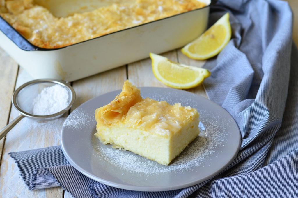 Aus Filoteig bereite ich ein griechisches Dessert zu. Darin befindet sich eine köstliche Creme