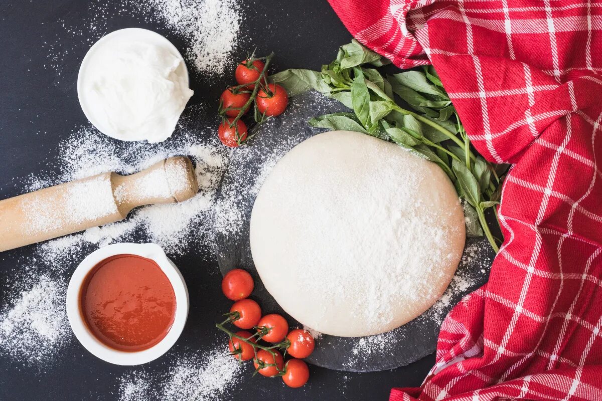 Hausgemachte Pizza wie in der Pizzeria: Das Geheimnis des perfekten Teigs