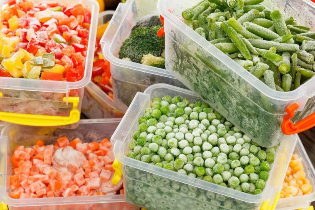 Wir haben drei Chefköche gefragt, welche Gemüsesorten sie immer im Gefrierschrank aufbewahren – alle haben sich für dasselbe Produkt entschieden