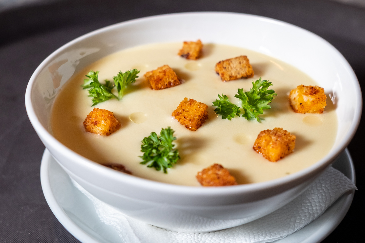 Diese Suppe ist ein echtes Geschenk für Käseliebhaber. Ideal für kalte Abende