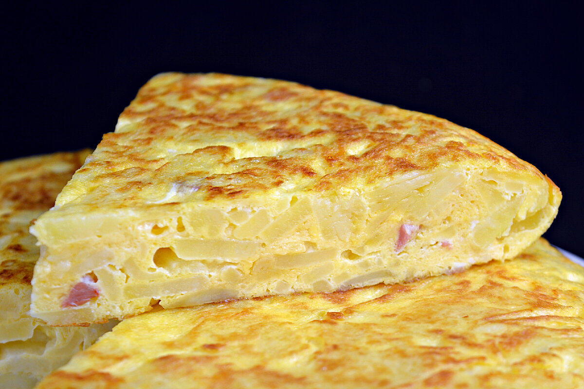 Ich nehme 2 Kartoffeln und 2 Eier. Ein schnelles Frühstück in 15 Minuten: Kartoffeln schmecken besser als Pizza