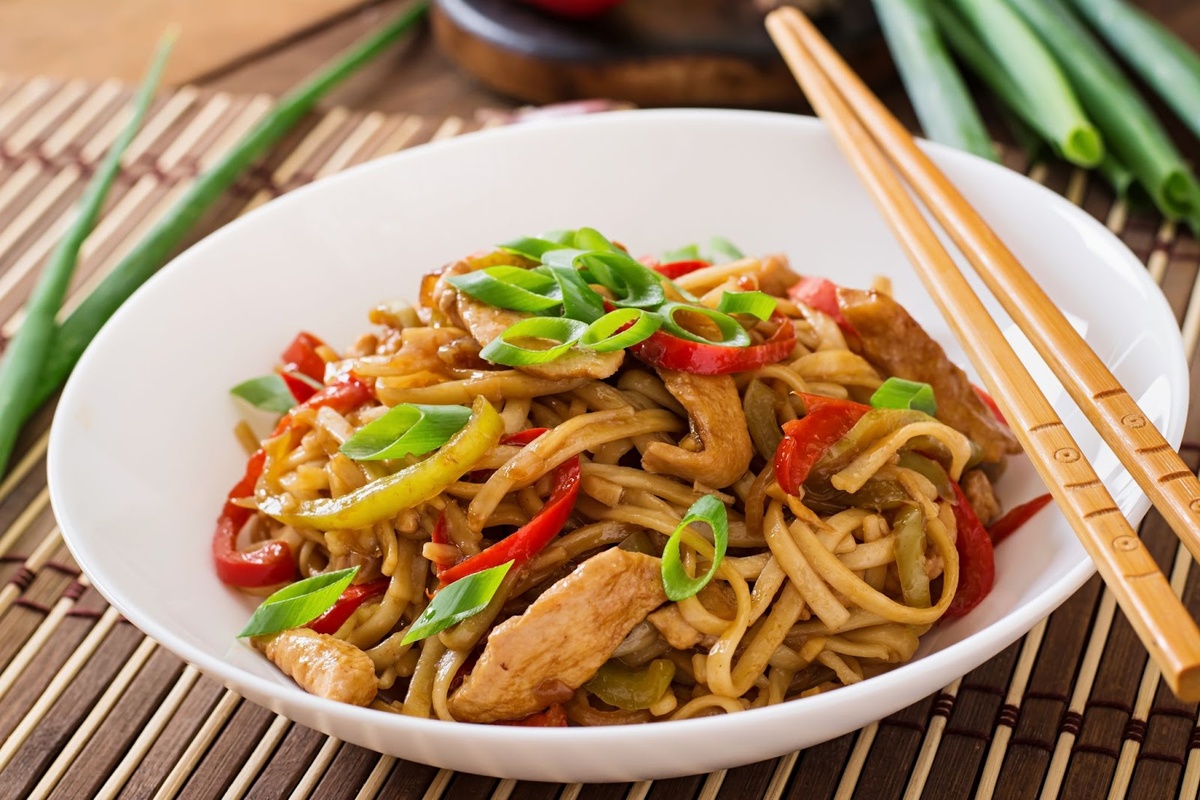 Nudeln mit Gemüse: ein einfaches und gesundes Rezept
