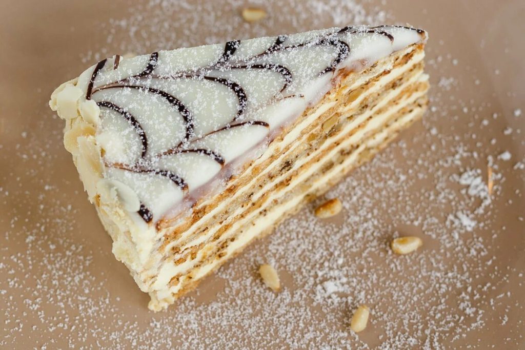 Das Geheimnis des berühmten Kuchen aus dem 19. Jahrhundert. Sieht luxuriös aus und schmeckt unglaublich lecker